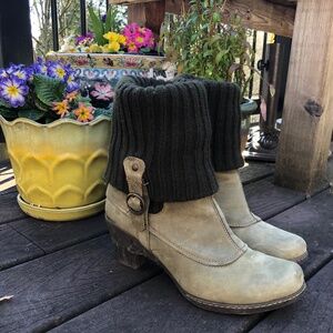 El Naturalista, folded knit cuff solar booties in desert pino,  euro 41, EUC